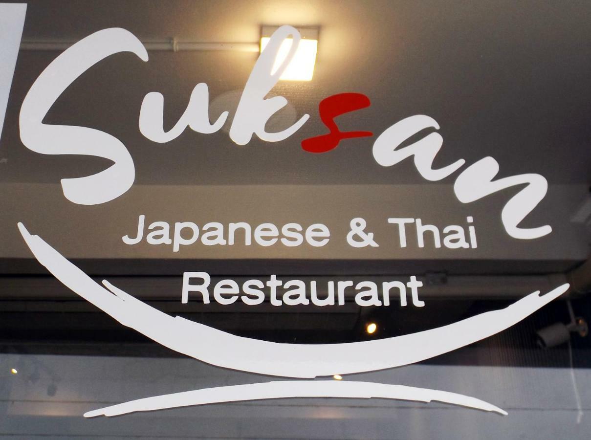 Every Surawong Bangkok Kültér fotó