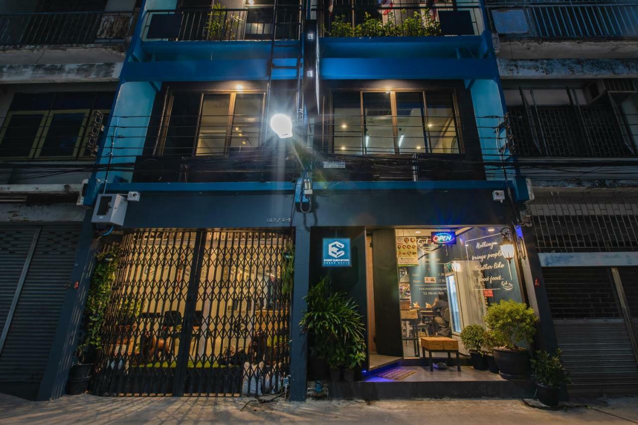 Every Surawong Bangkok Kültér fotó