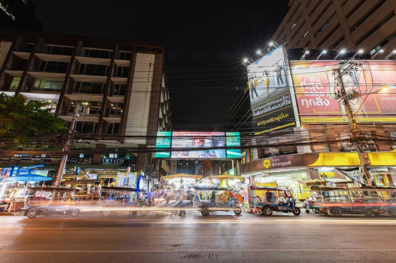 Every Surawong Bangkok Kültér fotó