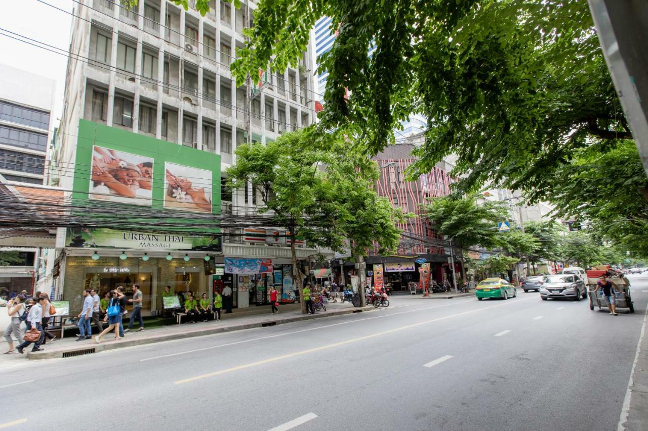 Every Surawong Bangkok Kültér fotó