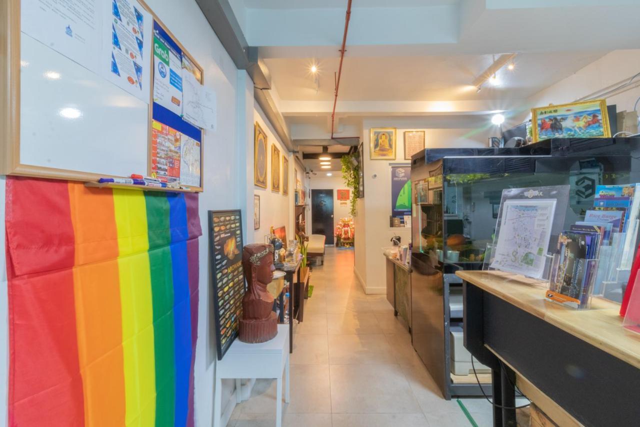 Every Surawong Bangkok Kültér fotó